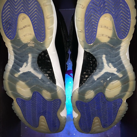 Air Jordan 11 Retro ‘Space Jam’ 2016 - Picture 5 of 5